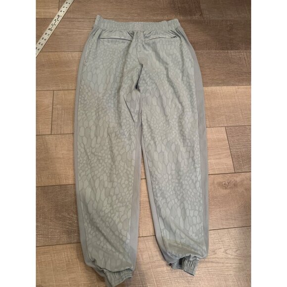 Athleta Womens Jogger Pants Size 6 Light Green Animal Print Stretch Waistband - Picture 9 of 9